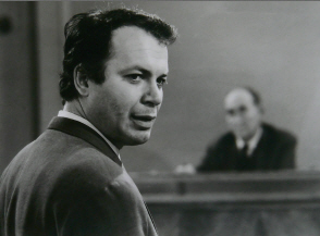 Kurt Heintel als Herr Singer in "Der Sittlichkeitsverbrecher" (1963; Teil "Der Fall Stefan"); Quelle/Link: cyranos.ch bzw. Archiv "Praesens-Film AG" Zürich", mit freundlicher Genehmigung von Peter Gassmann (Praesens-Film AG, Zürich); Copyright Praesens-Film AG