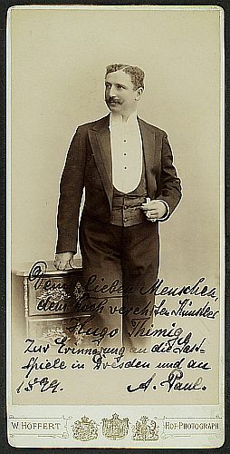 Albert Paul (Zivilportrait) auf einer Künstlerkarte von Wilhelm Höffert (1832–1901), Dresden