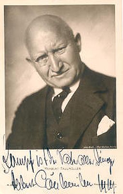 Herbert Paulmüller auf einer Fotografie von Mac Walten (1872–1944?); Quelle: cyranos.ch; Lizenz: gemeinfrei