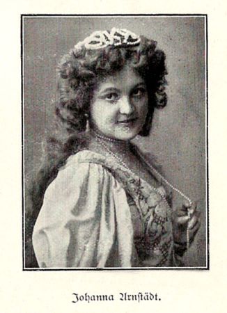 Hansi Arnstaedt; Quelle: Wikipedia, aus: "Spemanns goldenes Buch des Theaters "(1912), S. 567, eingestellt von Ulrich Goerdten