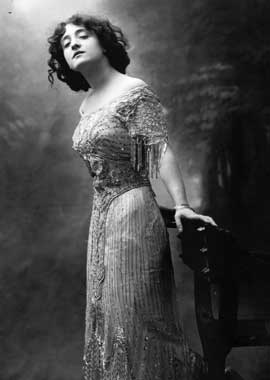 Lyda Borelli vor 1932; Urheber: Mario Nunes Vais (18561932); Quelle: Wikimedia Commons; Lizenz: gemeinfrei