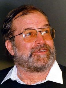 István Bujtor; Urheber: BOMON honlap; Lizenz: CC-by-sa 3.0; Quelle: Wikipedia bzw. http://www.bomon.hu/arcok.htm