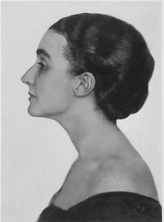 Maria Carmi, 1914 fotografiert von Hugo Erfurth (1874-1948); Quelle: Wikimedia Commons; Lizenz: gemeinfrei