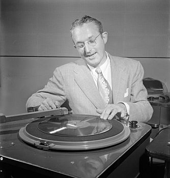 Tommy Dorsey im Oktober 1947; Urheber/Rechteinhaber: William P. Gottlieb (19172006); Quelle: Wikimedia Commons; Originalfotobei "The Library of Congress"