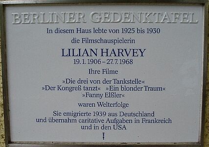 Foto Gedenktafel Lilian Harvey im Berliner Bezirk Charlottenburg-Wilmersdorf, Düsseldorfer Strae 47; Quelle: Wikipedia; Urheber des Fotos: Wikimedia-User Wikinaut; Lizenz Foto der Gedenktafel: Diese Datei ist unter der Creative Commons-Lizenz Namensnennung-Weitergabe unter gleichen Bedingungen 2.5 US-amerikanisch (nicht portiert) lizenziert. Namensnennung: I, Wikinaut