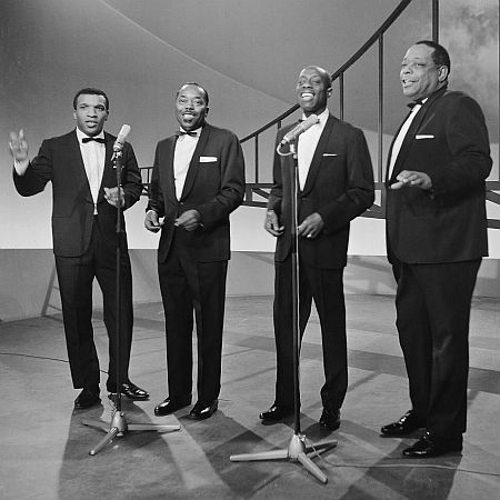 Das "Golden Gate Quartet" Ende Dezember 1964 bei einem Konzert in den Niederlanden (2. von links: Orlandus�Wilson); Rechteinhaber: Nationaal Archief�(Den Haag, Rijksfotoarchief; Bestandsnummer: 917-2837); Urheber/Fotograf: F.N. Broers / Anefo; Quelle: Wikimedia Commons (Ausschnitt des Originalfotos); Lizenz: CC0 1.0 (Verzicht auf das Copyright)