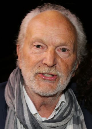 Michael Gwisdek am 16. Oktober 2015 beim "Hessischen Film- und Kinopreis"; Urheber: Wikimedia-User: JCS / Copyright JCS; Lizenz: CC-BY-SA-3.0 / GFDL; Quelle: Wikimedia Commons; Ausschnitt des Originalfotos