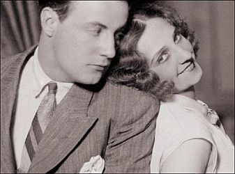 Johannes Heesters 1928 mit seiner späteren Frau Louisa Ghijs; Urheber: Adri Mosel (1887 – 1935); Quelle: Wikipedia bzw. Wikimedia Commons von www.johannes-heesters.de