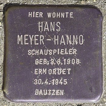 "Stolperstein" für Hans Meyer-Hanno; Urheber: Wikimedia-User Axel Mauruszat (Berlin); Lizenz: Weiterverbreitung, Bearbeitung und kommerzielle Nutzung sind gestattet.