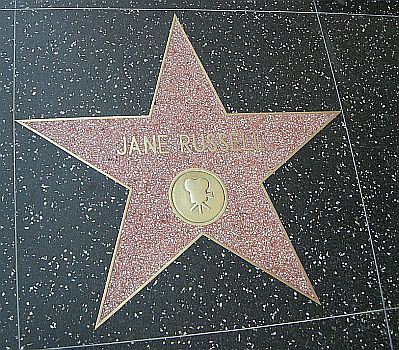 "Stern" fr Jane Russell auf dem "Hollywood Walk of Fame"; Quelle: Wikimedia Commons; Urheber: Wikimedia-User Sailko; Lizenz: CC BY-SA 3.0 Deed