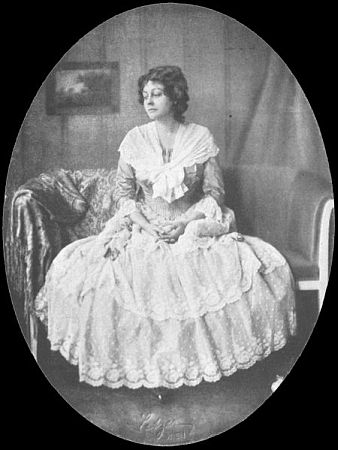Annemarie Steinsieck am "Deutschen Volkstheater"; Quelle: Wikimedia Commons; Urheber: Franz Xaver Setzer (1886–1939); aus: "Sport & Salon" (Bd. 21, Nr. 25 (17.06.1917), S. 15); digitalisiert von der Österreichischen Nationalbibliothek; Lizenz: gemeinfrei