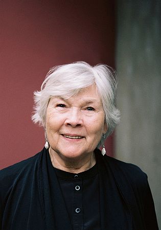 Jutta Wachowiak 2019, fotografiert bzw. Foto zur Verfügung gestellt von der Kunsthistorikerin und Fotografin Inge Zimmermann; Copyright Inge Zimmermann