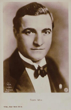 Tom Mix in den in den frühen 1920er Jahren; Urheber: Albert Witzel (18791929; "Witzel Studios", Los Angeles); Quelle: www.cyranos.ch