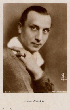 Iwan Mosjukin in den späten 1920er Jahren; Urheber: Albert Witzel (1879 – 1929; "Witzel Studios", Los Angeles) für "Universal-Matador"; Ross-Karte Nr. 3179/2 (ca. 1928/29); Quelle: www.cyranos.ch