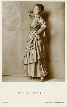 Mechthildis Thein vor 1929; Urheber bzw. Nutzungsrechtinhaber: Alexander Binder (1888 – 1929); Quelle: www.cyranos.ch