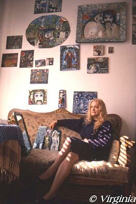 Eva-Maria Hagen 1988 in ihrer Hamburger Wohnung; Copyright Virginia Shue