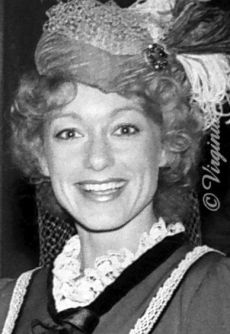 Silvia Reize als Annette Krechting in der TV-Serie "Die Pawlaks – Eine Geschichte aus dem Ruhrgebiet" (1982); Copyright Virginia Shue