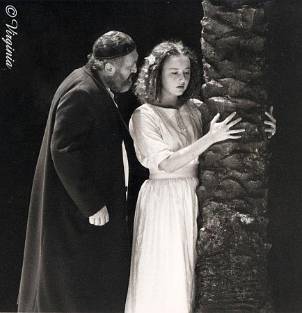 Susanne Lothar als Recha in Lessings "Nathan der Weise"; Regie: Benjamin Korn; Premiere: 26. September 1981 im Hamburger "Thalia Theater" (Foto 2); Copyright Virginia Shue